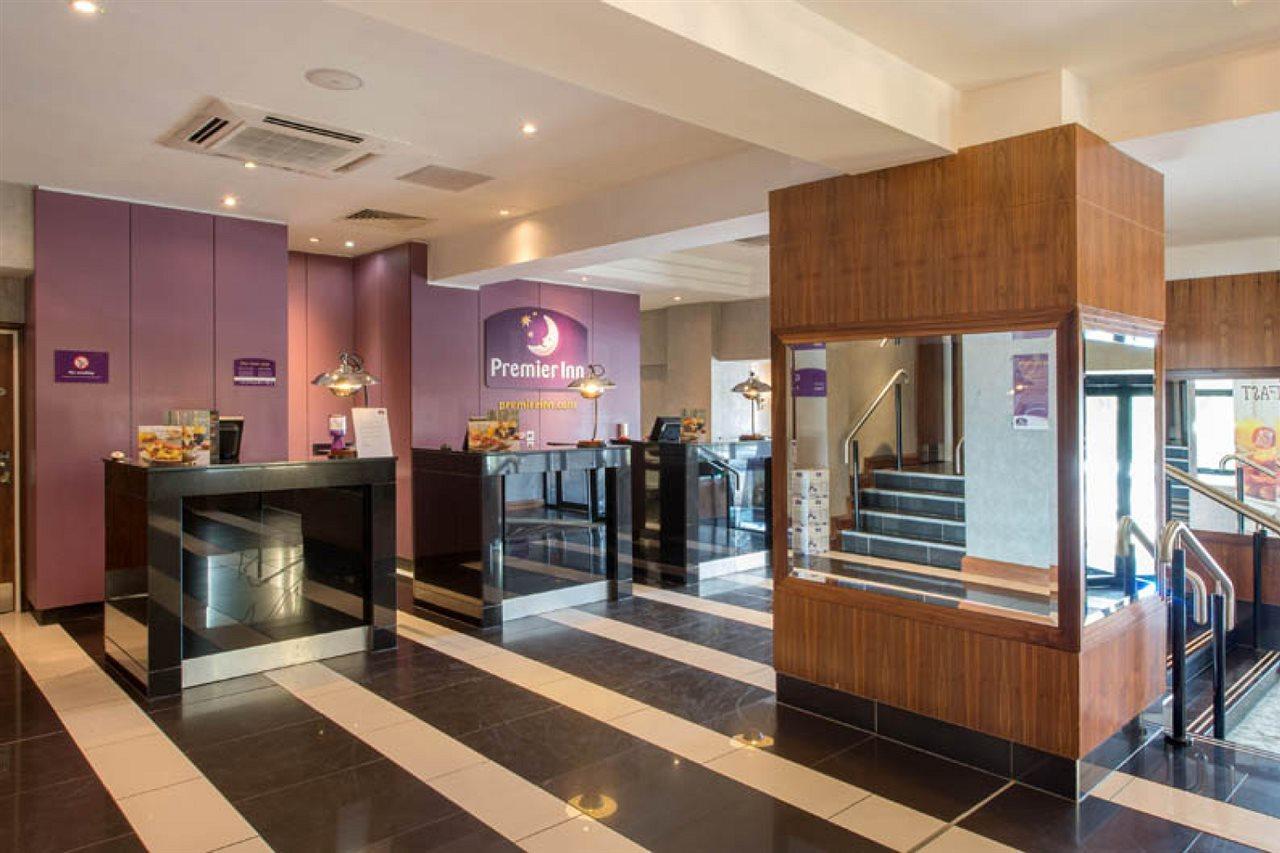 Premier Inn Bournemouth Central Εξωτερικό φωτογραφία